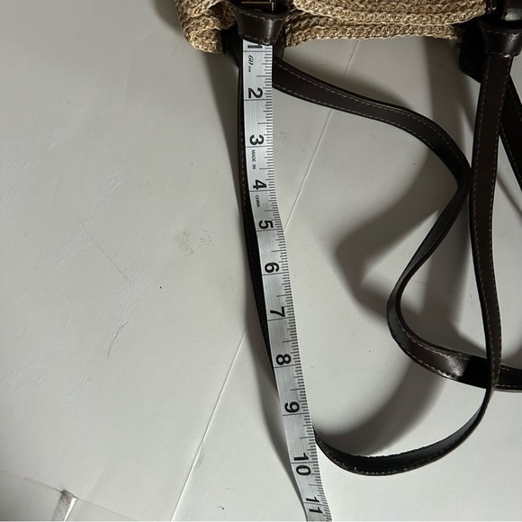 Amanda smith Woven Straw Shoulder Bag Beige with Brown Leather Straps - Picture 11 of 12